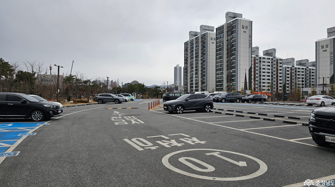겨울철 아이와 함께 다녀오기 좋은 아산시 명소, 꿈샘 어린이청소년도서관