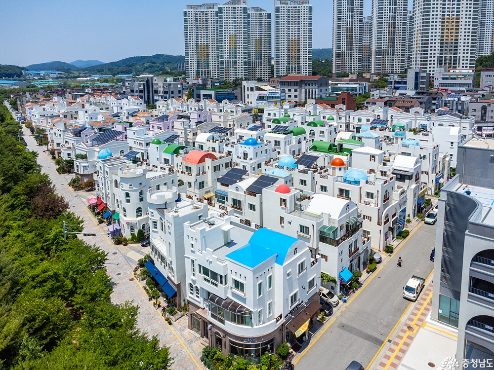여권 없이 떠나는 유럽, 6월의 아산 지중해마을