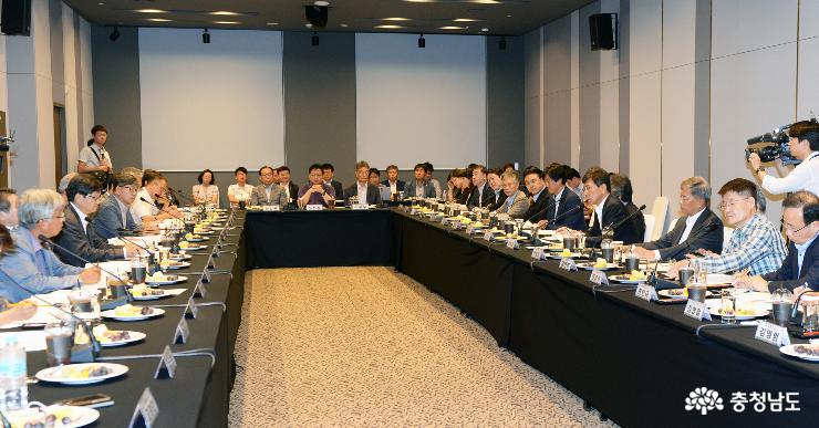 ‘새정부 기조 반영’ 경제비전 동력 삼는다 4